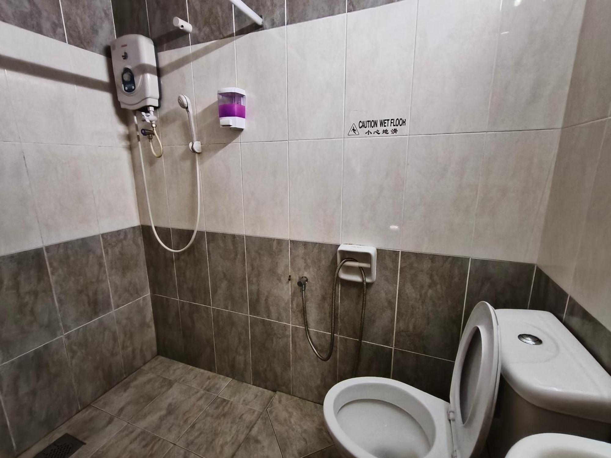 Economy Twin Room
