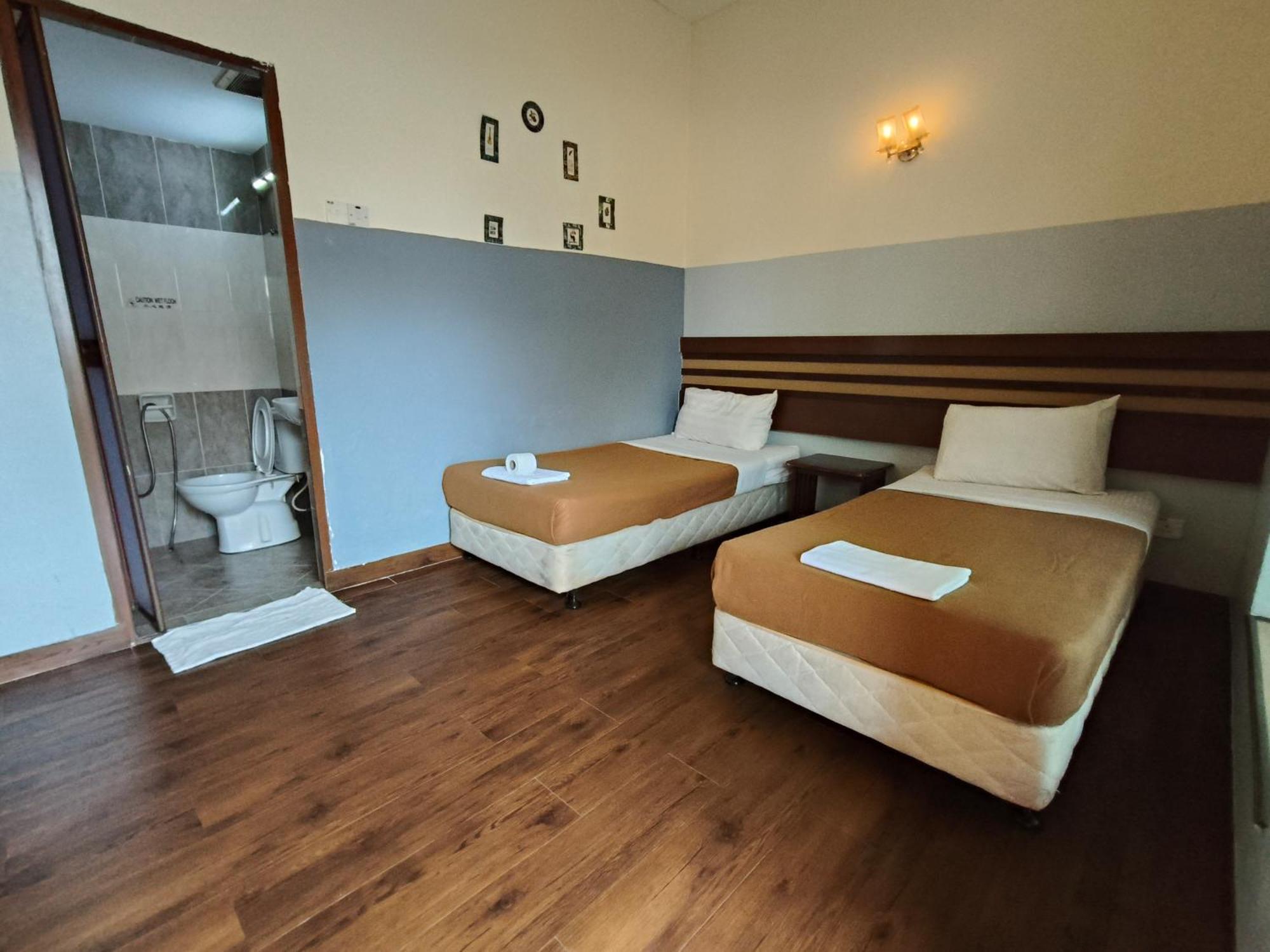 Economy Twin Room